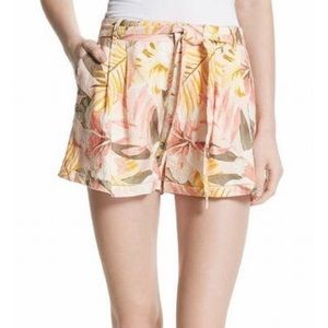 Joke Pink belted floral linen shorts